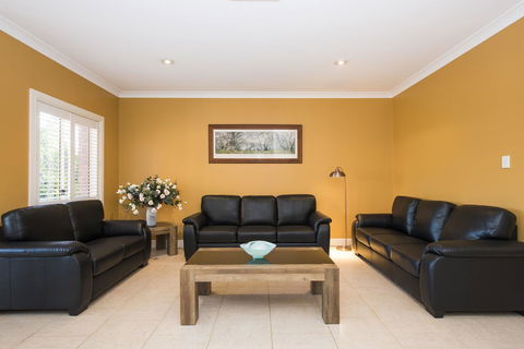 Colonial Court Villas - Gold Coast 4U 16