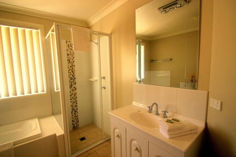 Colonial Court Villas - Gold Coast 4U 29