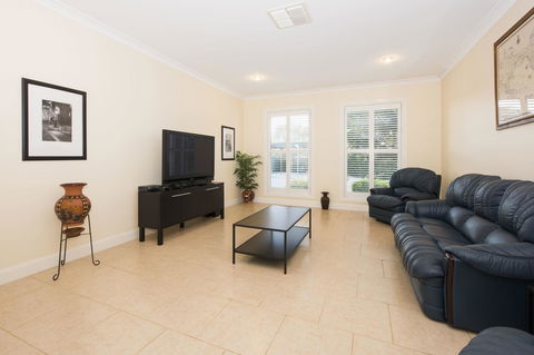 Colonial Court Villas - Gold Coast 4U 8