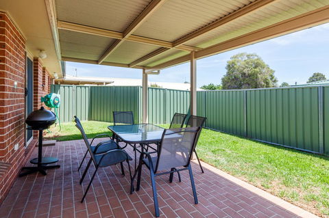 Colonial Court Villas - Gold Coast 4U 0