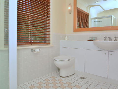 Villa 2br Prosecco Villa Located Within Cypress Lakes Resort - Accommodation Gold Coast 15