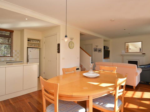 Villa 2br Prosecco Villa Located Within Cypress Lakes Resort - Accommodation Gold Coast 6