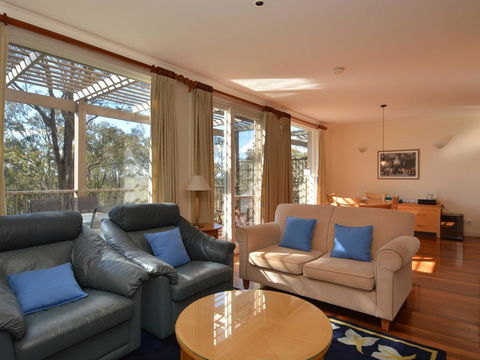 Villa 2br Prosecco Villa Located Within Cypress Lakes Resort - Accommodation Gold Coast 3