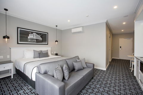 CH Boutique Hotel & Apartments, Ascend Hotel Collection - Gold Coast 4U 7