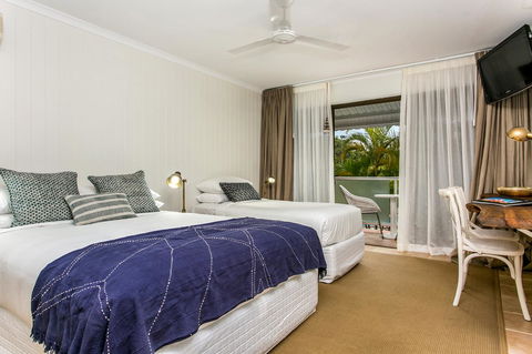 The Lord Byron - Accommodation Gold Coast 8