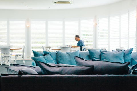 The Lord Byron - Accommodation Gold Coast 18