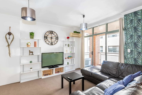 Apartments In Pyrmont - 1 Gold Coast 15