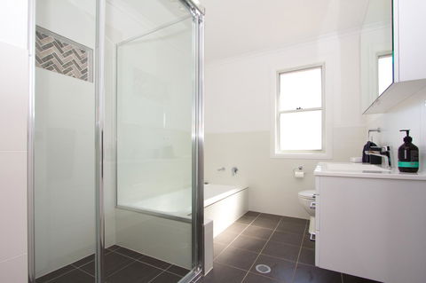 Stay In Mudgee The Grove, The Church, And Premium Private Homestead - Gold Coast 4U 4