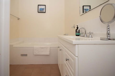 Stay In Mudgee The Grove, The Church, And Premium Private Homestead - Gold Coast 4U 34