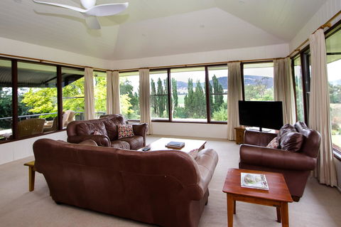 Stay In Mudgee The Grove, The Church, And Premium Private Homestead - Gold Coast 4U 0
