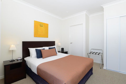 Macquarie Waters Boutique Apartment Hotel - Accommodation Gold Coast 12