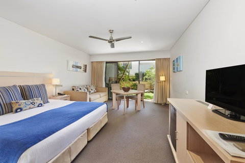 Waves Byron Bay - Accommodation Gold Coast 2