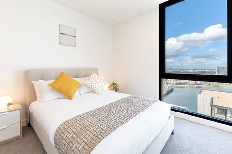 Japanese Style Waterfront Apt Wt Rooftop Pool - Gold Coast 4U 26