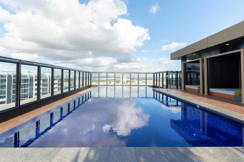 Japanese Style Waterfront Apt Wt Rooftop Pool - Gold Coast 4U 0