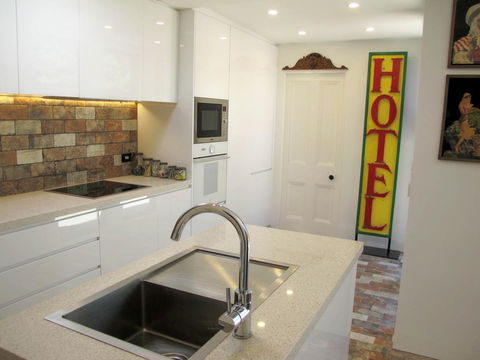 Apple Tree Cottage - Accommodation Gold Coast 5