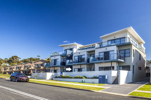 Beachfront 2 - Gold Coast 4U 4