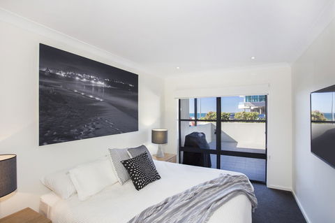 Beachfront 2 - Gold Coast 4U 12