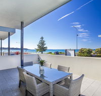 Beachfront Apartment Unit 2 - Gold Coast 4U