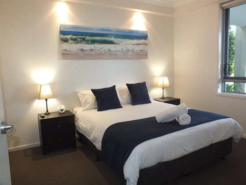 Pacific Marina Apartments - Accommodation Gold Coast 2