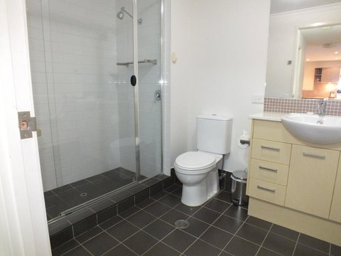 Pacific Marina Apartments - Accommodation Gold Coast 12