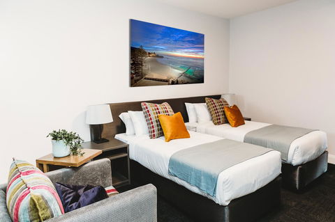 Coniston Hotel Wollongong - Gold Coast 4U 3