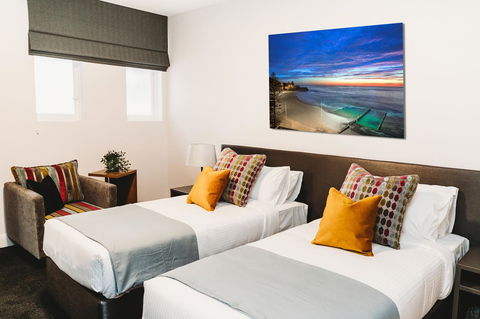 Coniston Hotel Wollongong - Gold Coast 4U 14