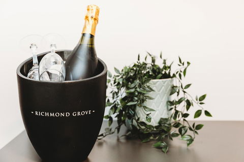 Coniston Hotel Wollongong - Gold Coast 4U 20