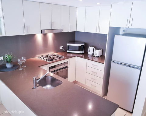 Wentworth Park Apartments - Accommodation Gold Coast 1