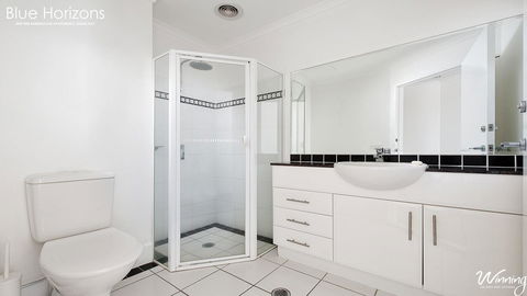 Blue Horizons, Unit 808, 41-45 Shoal Bay Road - Gold Coast 4U 13