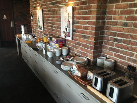 Econo Lodge Gateway Tamworth - Accommodation Gold Coast 10