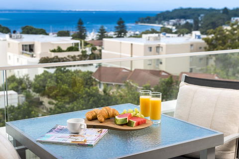 Oaks Nelson Bay Lure Suites - Accommodation Gold Coast 6