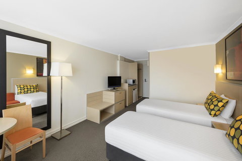 Mercure Newcastle - Accommodation Gold Coast 5