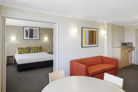 Mercure Newcastle - Accommodation Gold Coast 9