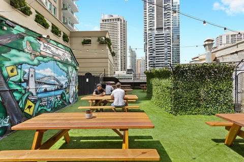 Summer House Sydney City - Formerly Sydney Backpackers - Gold Coast 4U 9