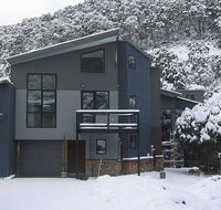 Snowstream 4 - Gold Coast 4U