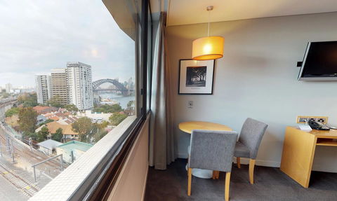 View Sydney - Gold Coast 4U 18