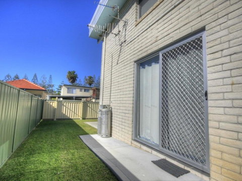 45 Wharf Street - Whole House - Accommodation Gold Coast 5