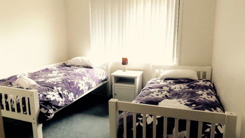 Jindabyne Executive - Accommodation Gold Coast 2