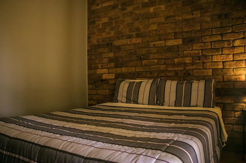 Ironstone Estate Lovedale - Accommodation Gold Coast 15