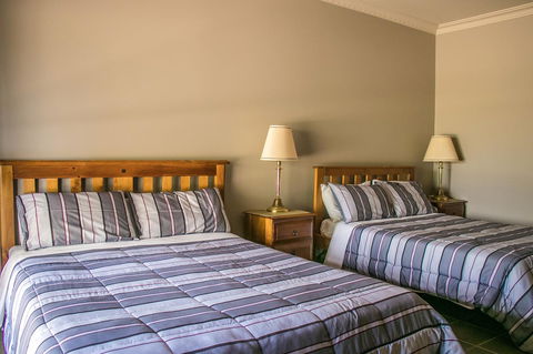 Ironstone Estate Lovedale - Accommodation Gold Coast 11