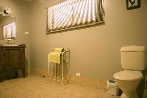Ironstone Estate Lovedale - Accommodation Gold Coast 9