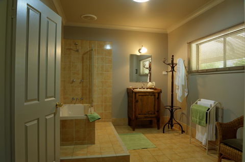 Ironstone Estate Lovedale - Accommodation Gold Coast 32
