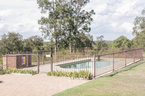 Ironstone Estate Lovedale - Accommodation Gold Coast 3