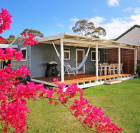 Hayes Beach House - Jervis Bay - Pet Friendly - Accommodation Gold Coast