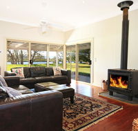 Terara Riverside Retreat - Gold Coast 4U