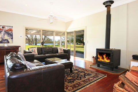 Terara Riverside Retreat - Accommodation Gold Coast 0
