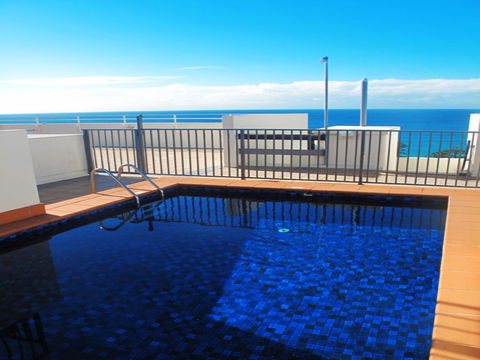 Manly Central Executive - Gold Coast 4U 2