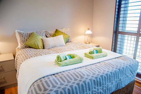 Sinclairs Country Retreat - Gold Coast 4U 8