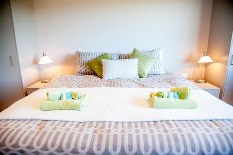 Sinclairs Country Retreat - Gold Coast 4U 3