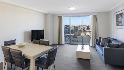 Oaks Sydney Castlereagh Suites - Gold Coast 4U 7